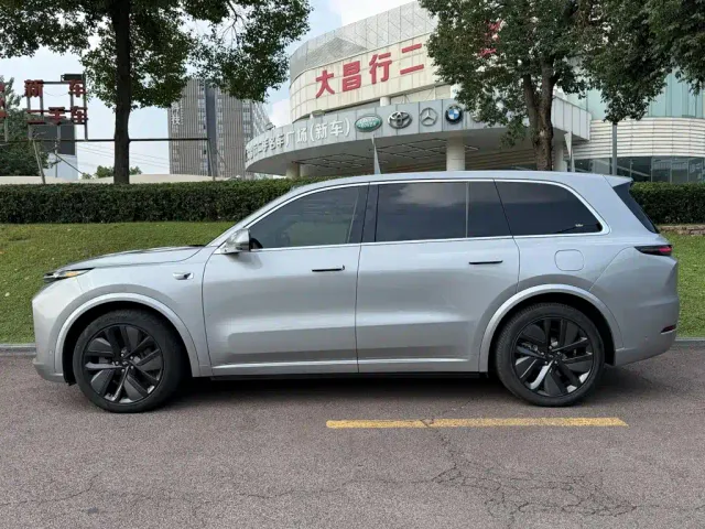 Li Auto L9 — Фото автомобиля 3