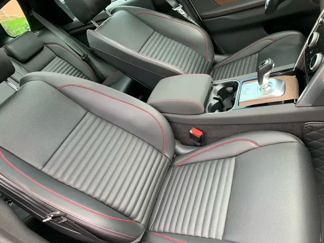 Land Rover Discovery Sport 2022 Model 249PS R-Dynamic S Performance Edition 5-Seater — Фото автомобиля 27