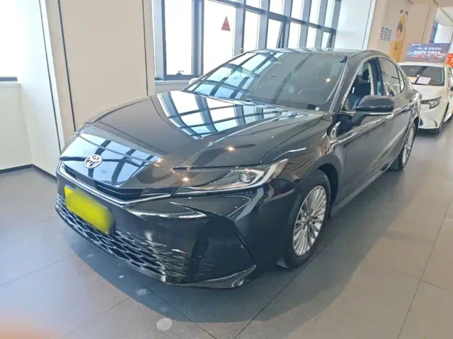 Фотография автомобиля — Toyota Camry