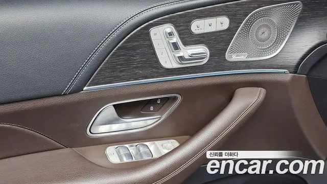 Mercedes-Benz GLS-Class — Фото автомобиля 19