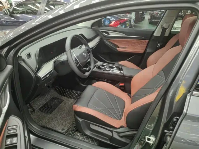 Changan Eado — Фото автомобиля 14