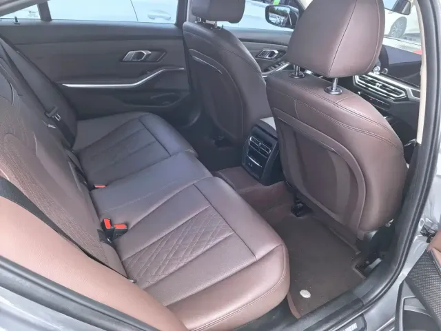 BMW 3 Series — Фото автомобиля 8
