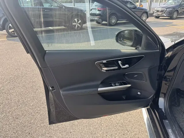 Mercedes-Benz C-Class — Фото автомобиля 6