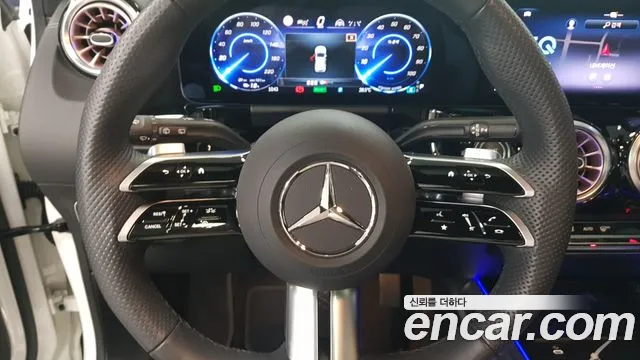 Mercedes-Benz EQA — Фото автомобиля 6
