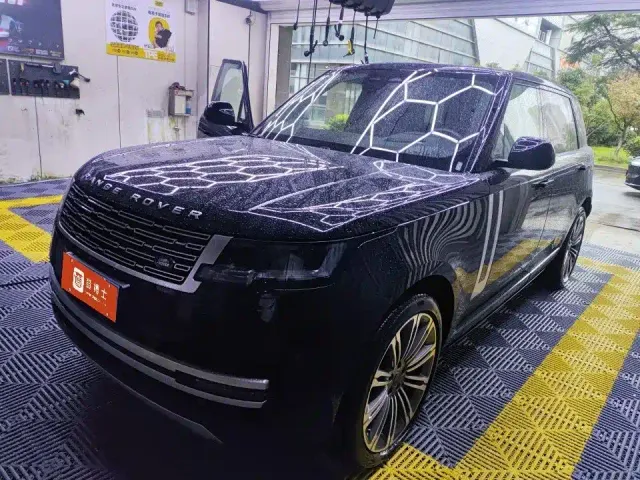 Фотография автомобиля — Land Rover Range Rover