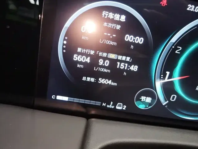 GAC Trumpchi M8 — Фото автомобиля 11