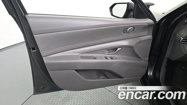 Hyundai AVANTE Avante (CN7) — Фото автомобиля 18