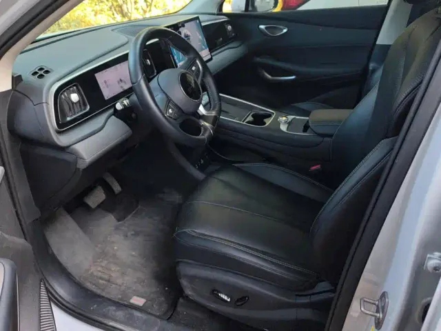 BYD Sealion 05 EV — Фото автомобиля 9
