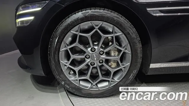 Genesis G80 RG3 — Фото автомобиля 5
