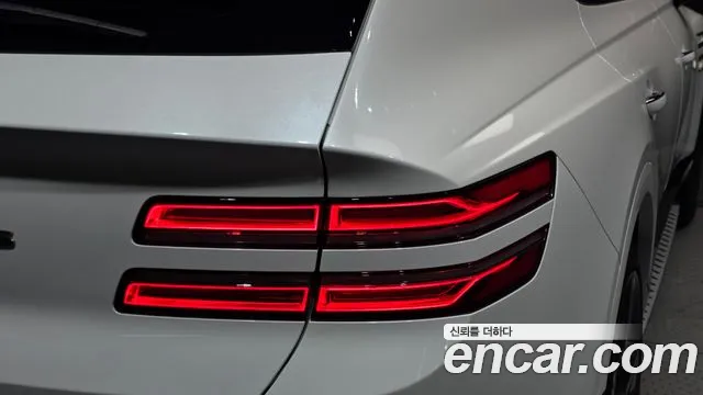 Genesis GV80 — Фото автомобиля 8
