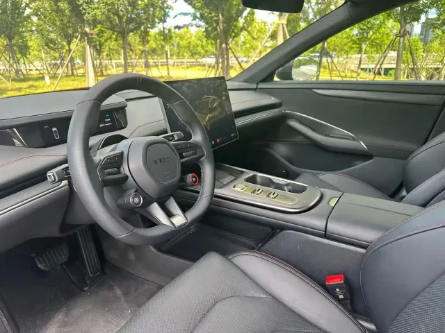 Xiaomi SU7 — Фото автомобиля 9