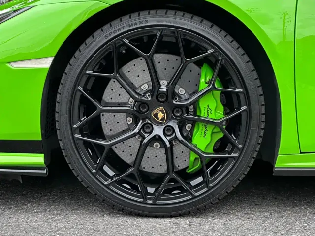 Lamborghini Huracan — Фото автомобиля 8