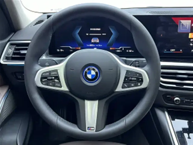 BMW i3 — Фото автомобиля 18