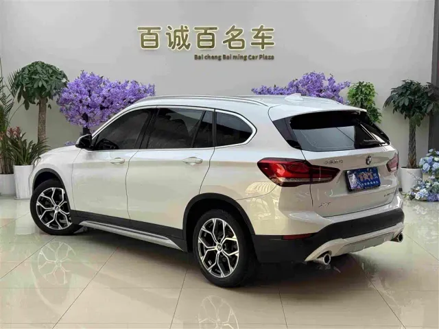 BMW X1 — Фото автомобиля 7