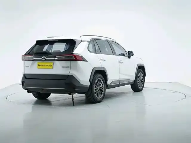 Toyota Wildlander — Фото автомобиля 4