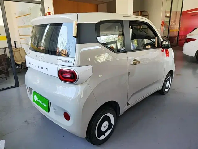 Wuling Hongguang Mini EV — Фото автомобиля 6