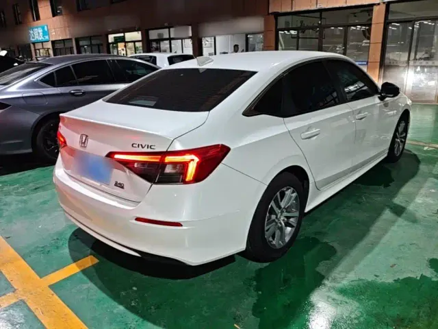 Honda Civic — Фото автомобиля 6