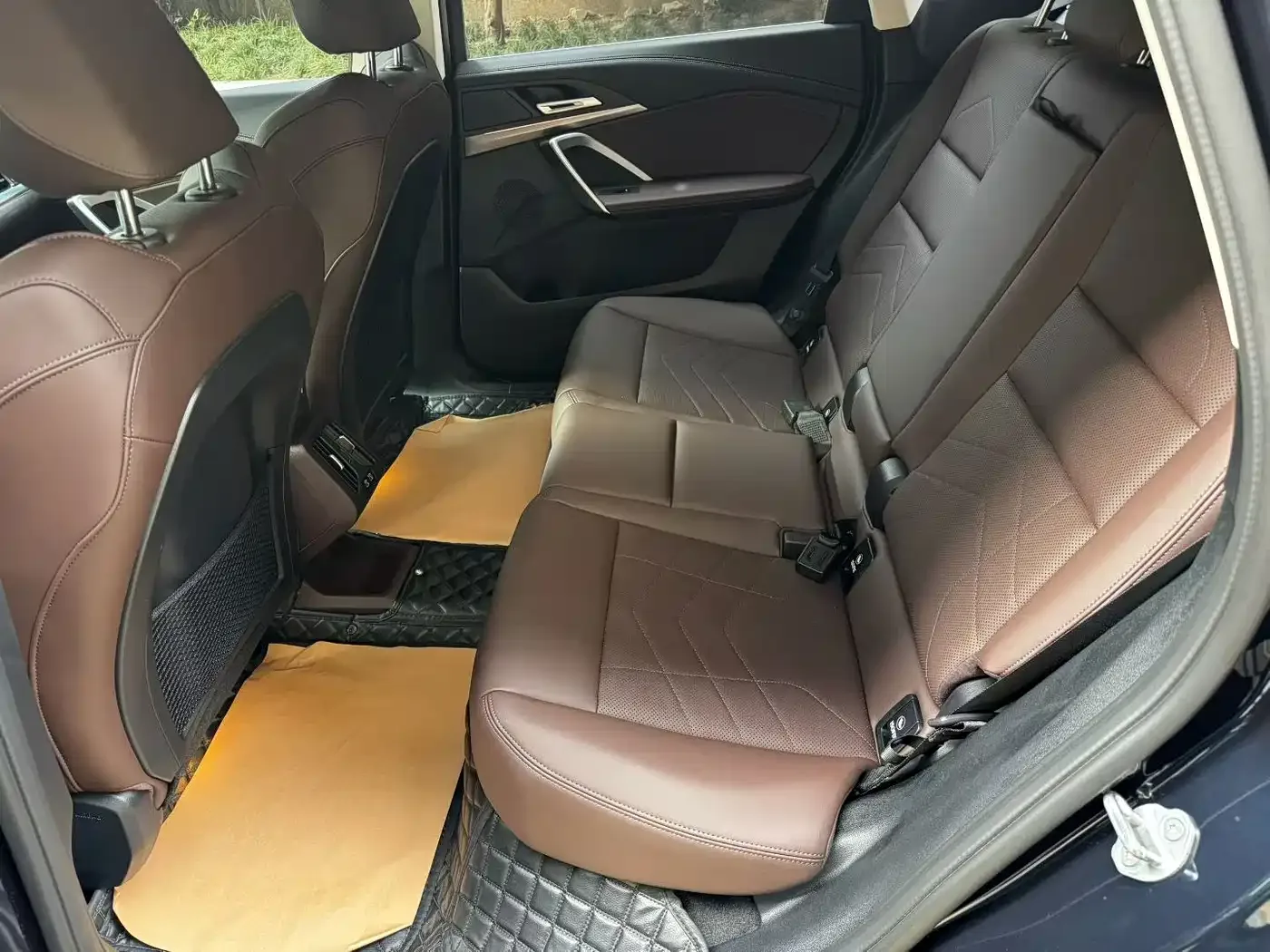 BMW BMW iX1 2023 eDrive25L M Sport Package — Фото автомобиля 6