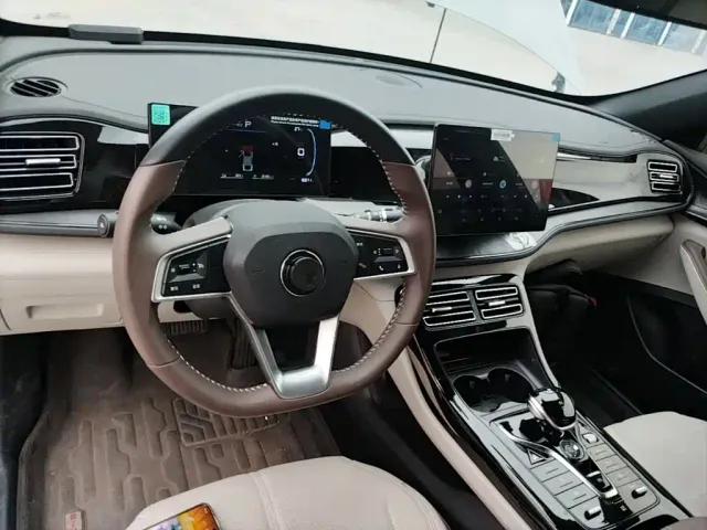 BYD Qin PLUS — Фото автомобиля 9