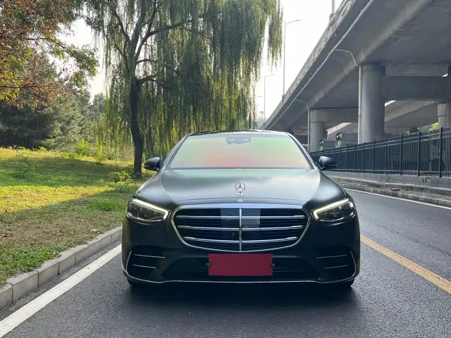Mercedes-Benz S-Class — Фото автомобиля 2