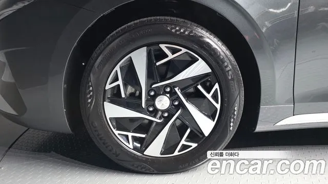 Hyundai Grandeur (New) Hybrid — Фото автомобиля 5