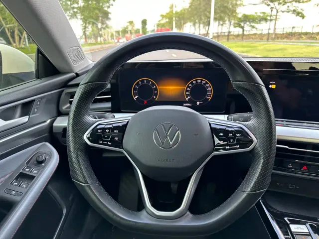 Volkswagen Lamando — Фото автомобиля 11