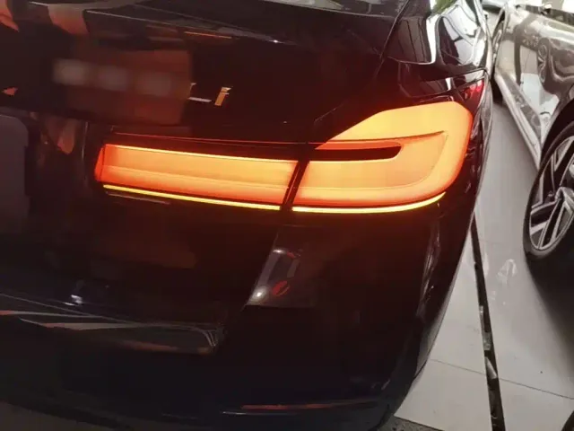 BMW 5 Series — Фото автомобиля 7