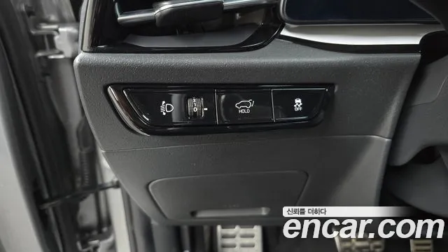Kia Niro — Фото автомобиля 16