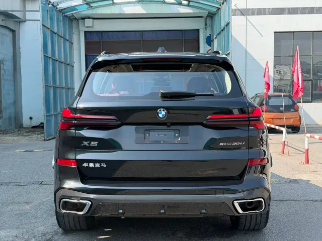 BMW X5 — Фото автомобиля 5