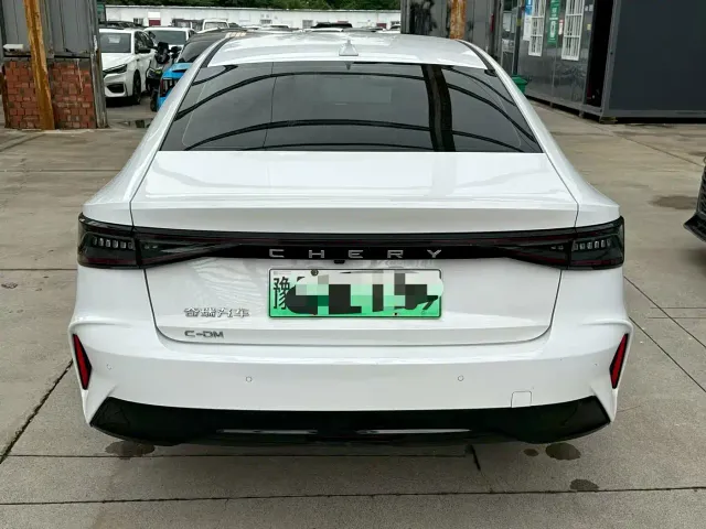 Chery Fulwin A8 — Фото автомобиля 8