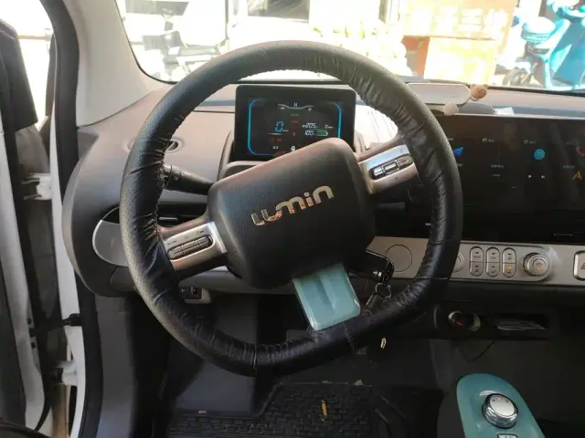 Changan Lumin — Фото автомобиля 15