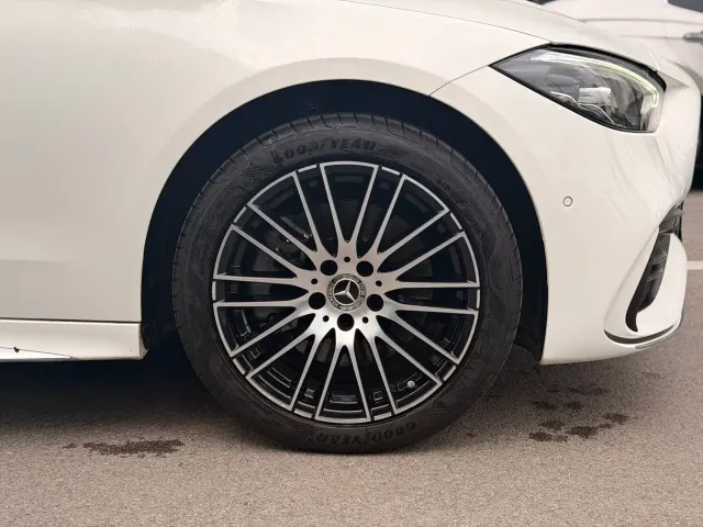 Mercedes-Benz C-Class — Фото автомобиля 5