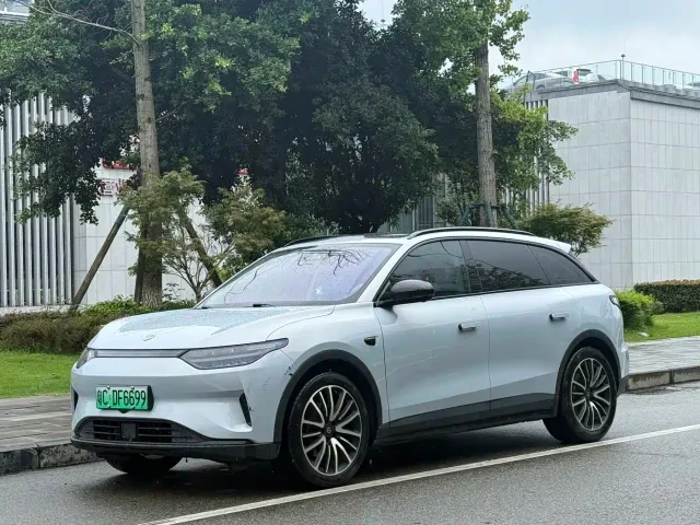 Фотография автомобиля — Leapmotor C11