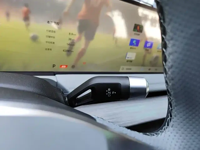 Geely Galaxy E8 — Фото автомобиля 13