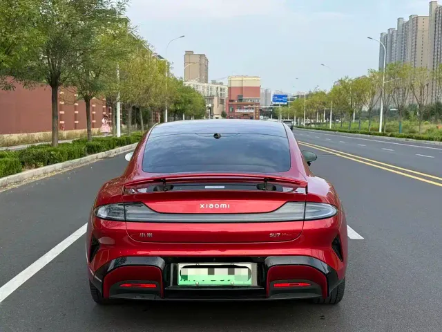 Xiaomi SU7 — Фото автомобиля 8