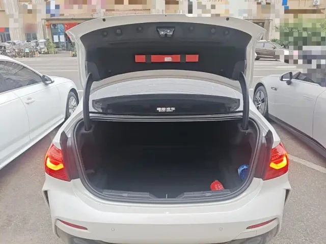 BMW 1 Series — Фото автомобиля 18
