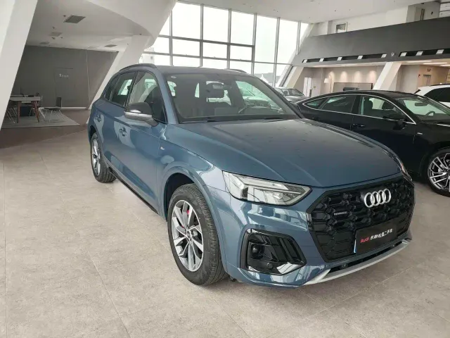 Audi Q5L — Фото автомобиля 7