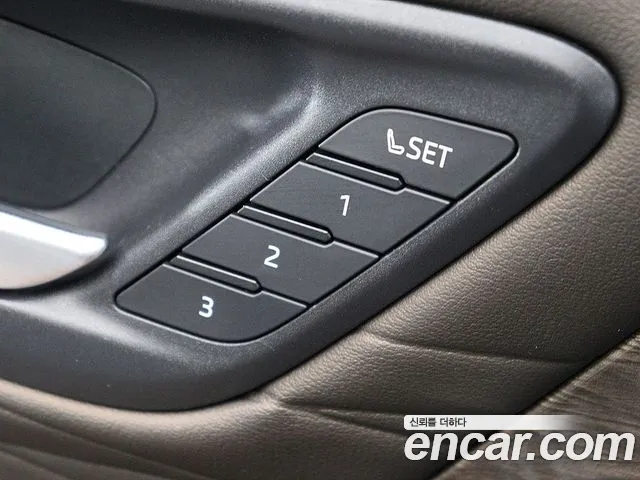 Toyota Alphard — Фото автомобиля 10