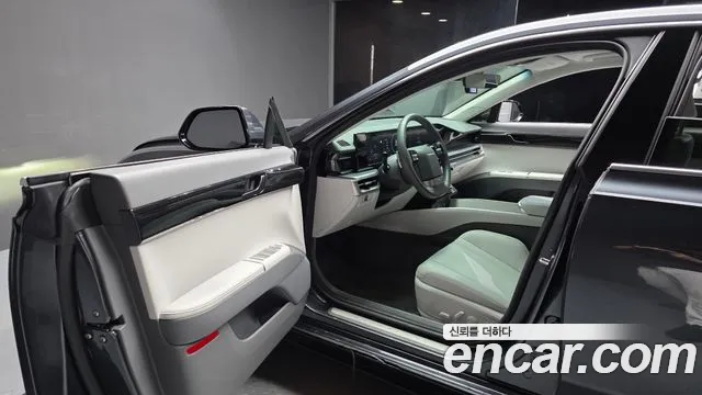 Hyundai Grandeur GN7 — Фото автомобиля 10