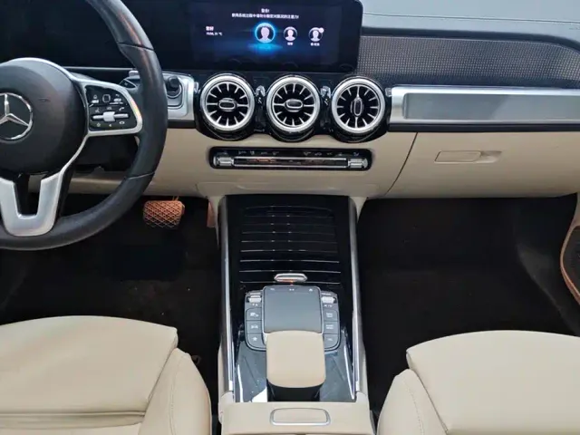 Mercedes-Benz EQB — Фото автомобиля 16