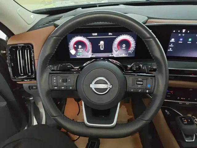 Nissan Terra — Фото автомобиля 10