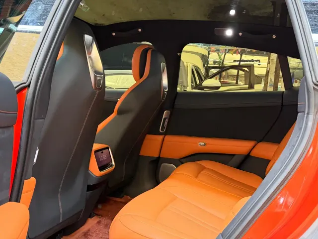Xiaomi Auto Xiaomi YU7 2025 Extended Range RWD Edition — Фото автомобиля 10