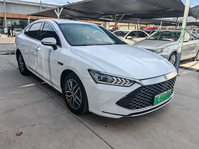 BYD Qin PLUS — Фото автомобиля 2