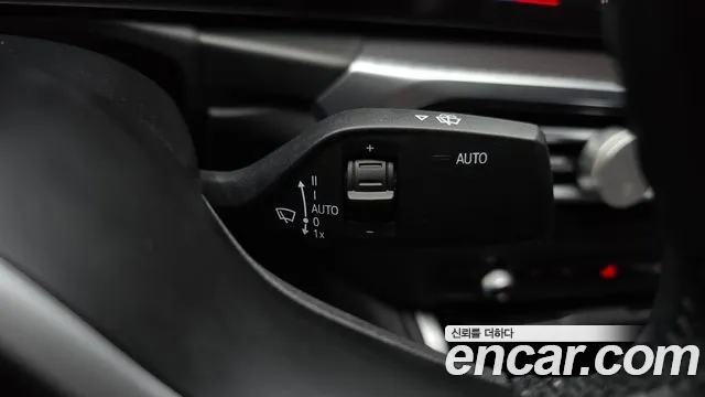BMW i4 — Фото автомобиля 28