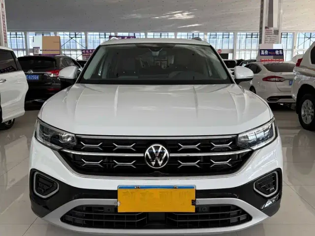 Volkswagen Tayron — Фото автомобиля 2
