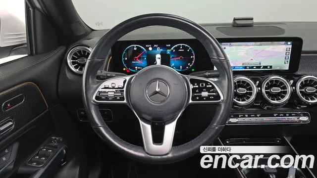Mercedes-Benz GLB-Class — Фото автомобиля 20