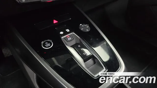 Audi Q4 e-tron — Фото автомобиля 9