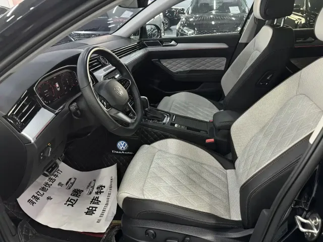 Volkswagen Magotan 2023 Model 2 Million Commemorative Edition 330TSI DSG Luxury — Фото автомобиля 4