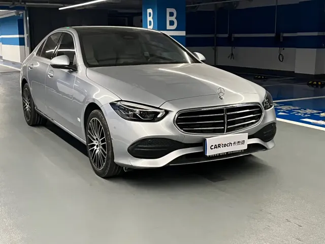 Mercedes-Benz C-Class — Фото автомобиля 4