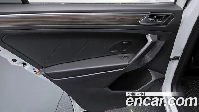 Volkswagen Tiguan — Фото автомобиля 15